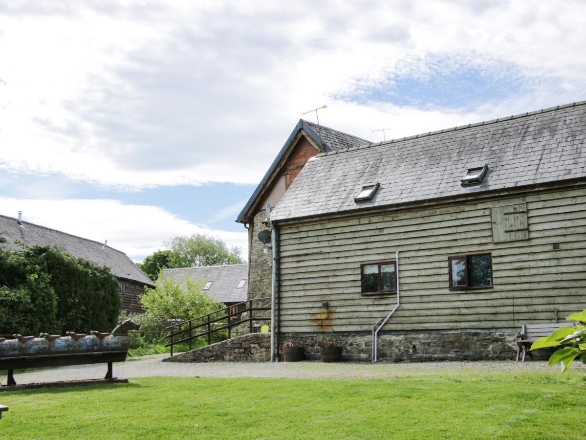 Broughton Stables Villa Монтгомъри Екстериор снимка